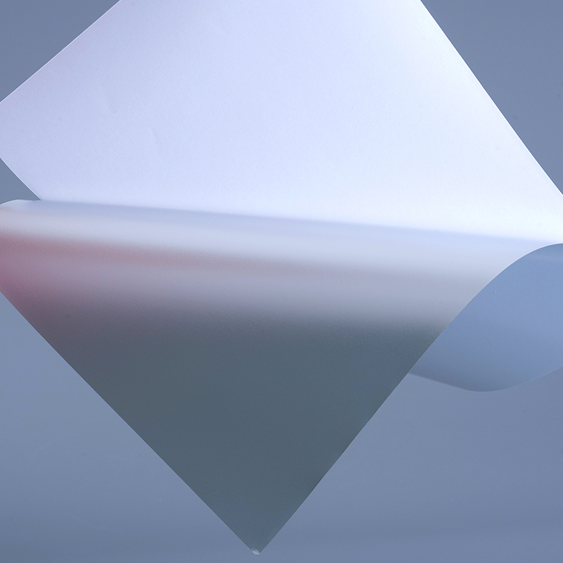 50mic matzilveren PET-labelmaterialen Film met acrylkleefstof op waterbasis voor UV-inkjetprinten