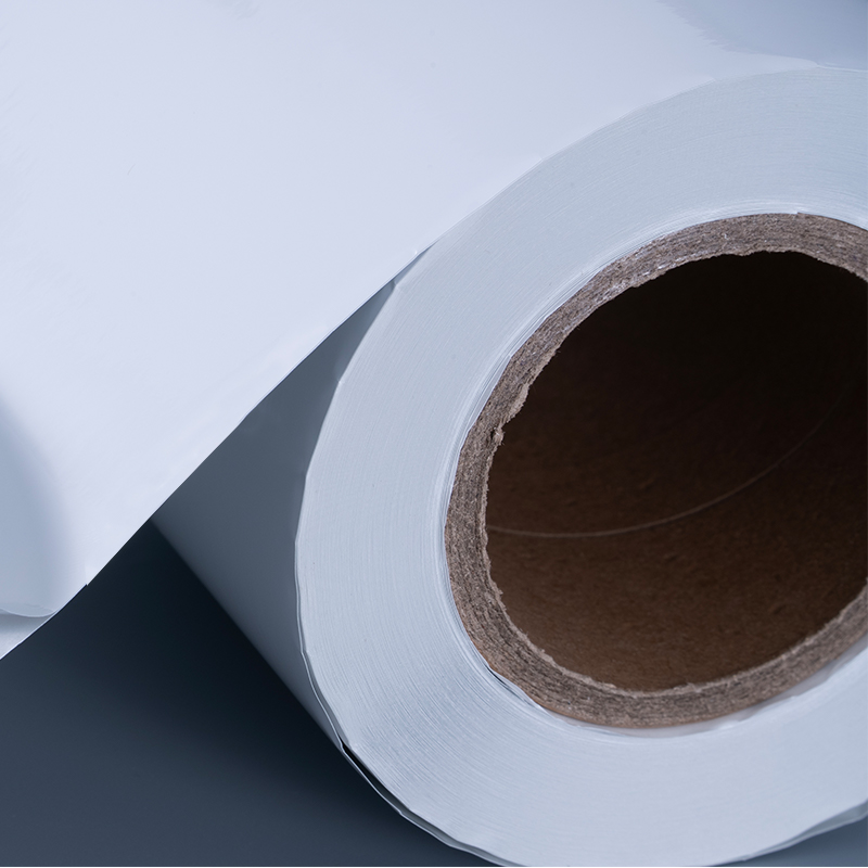 25mic glanzend wit gealuminiseerd polyesterfilm zelfklevend label met acrylkleefstof op waterbasis voor inkjetprinten